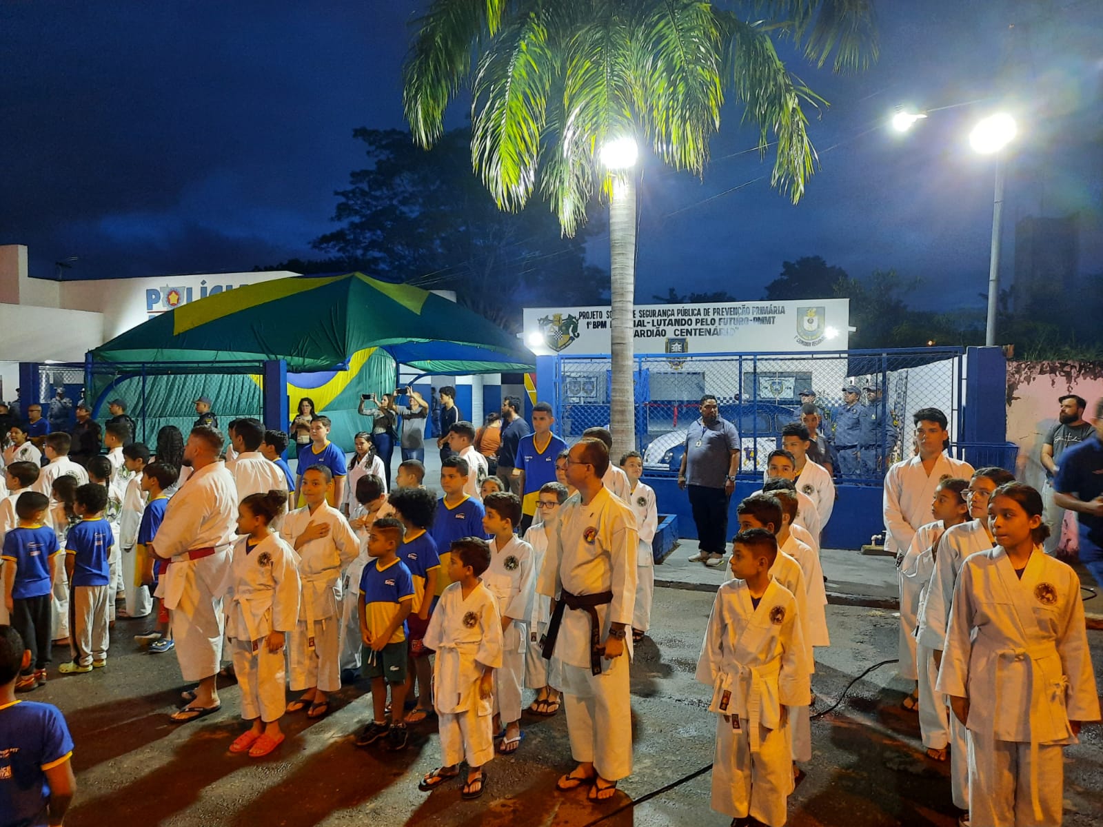Dojo Base PM inaugura Dojô Base Beira Rio para projeto que ensina artes marciais ...